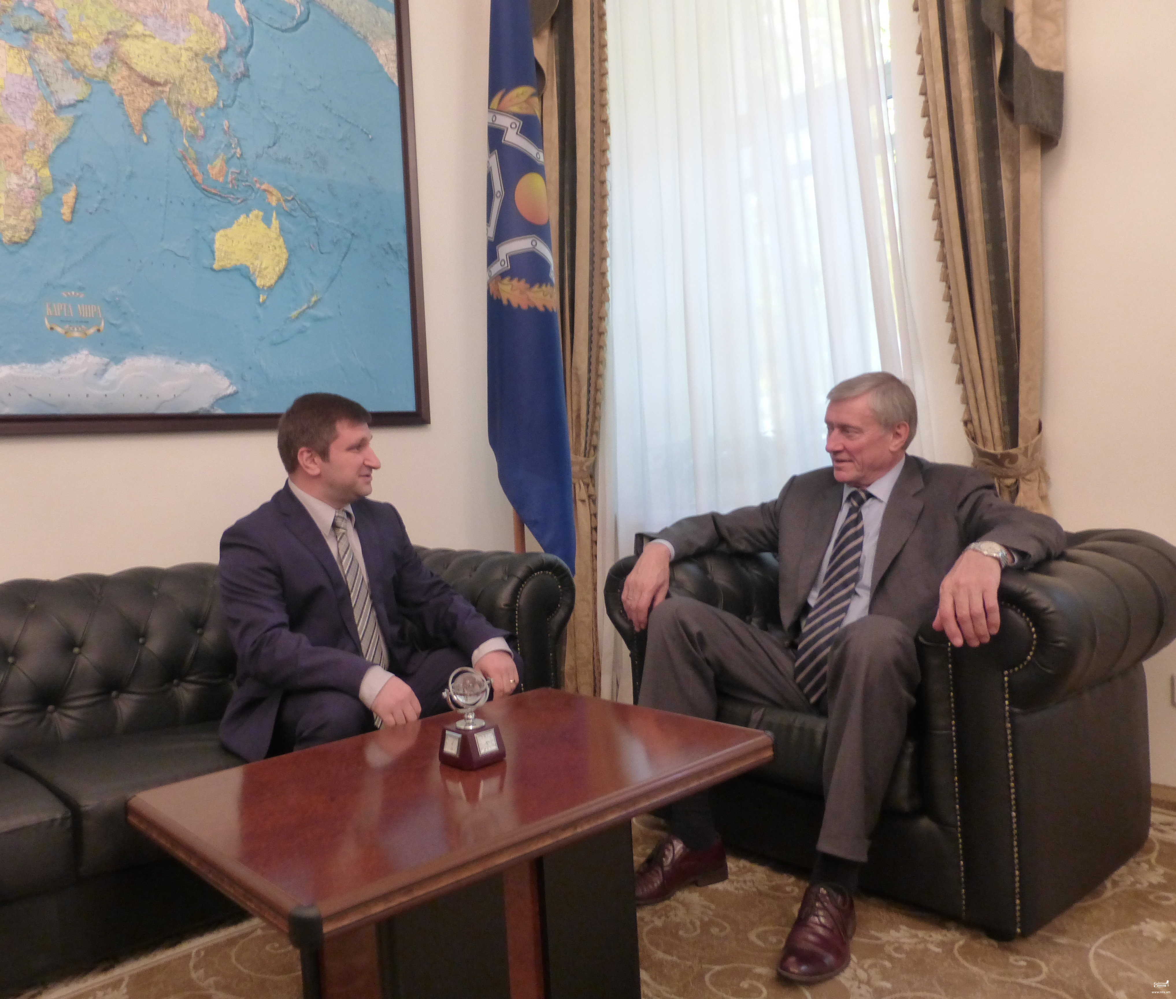 Постоянный представитель Армении встретился с Генеральным секретарем ОДКБ